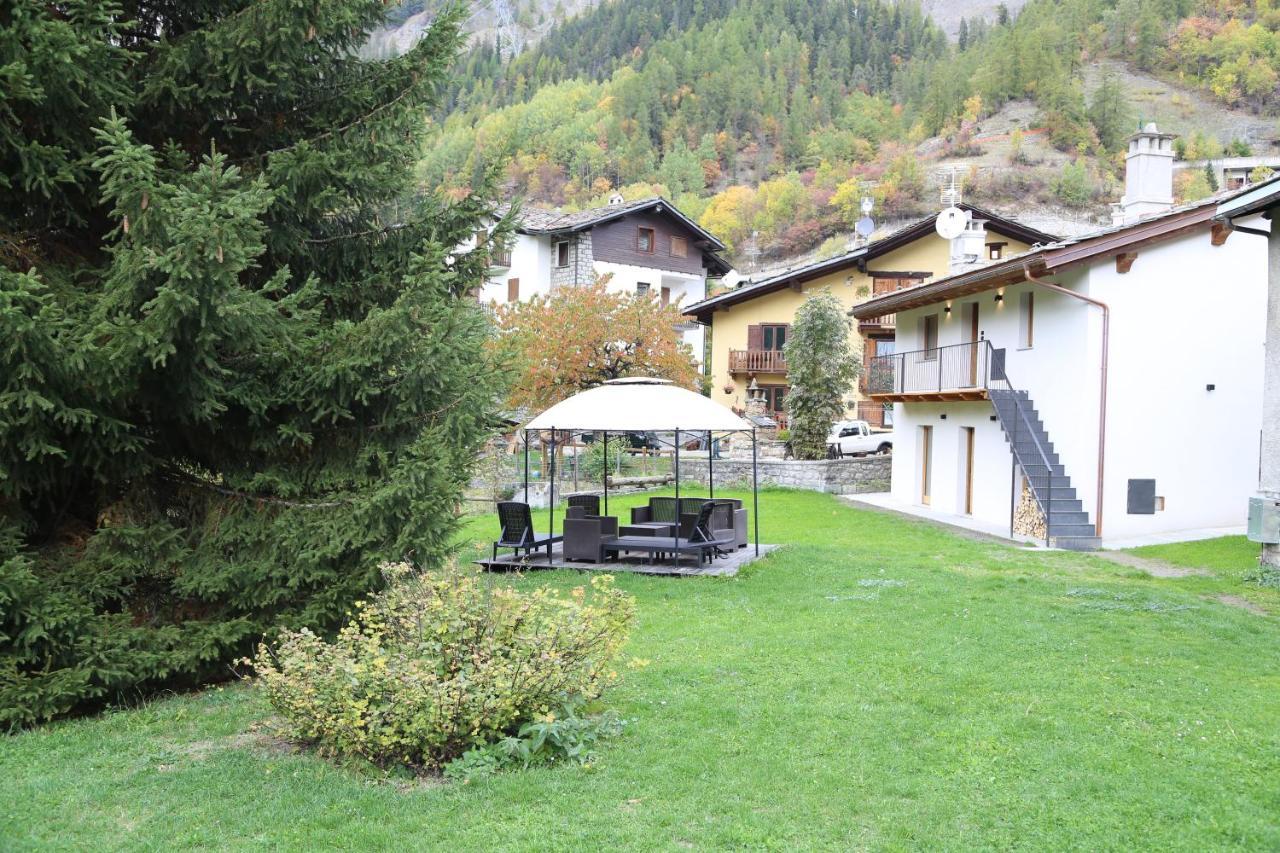 Appartamenti Vista Monte Bianco Courmayeur-Entreves Luaran gambar